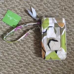 NWT Vera Bradley Wristlet - Portobello Road